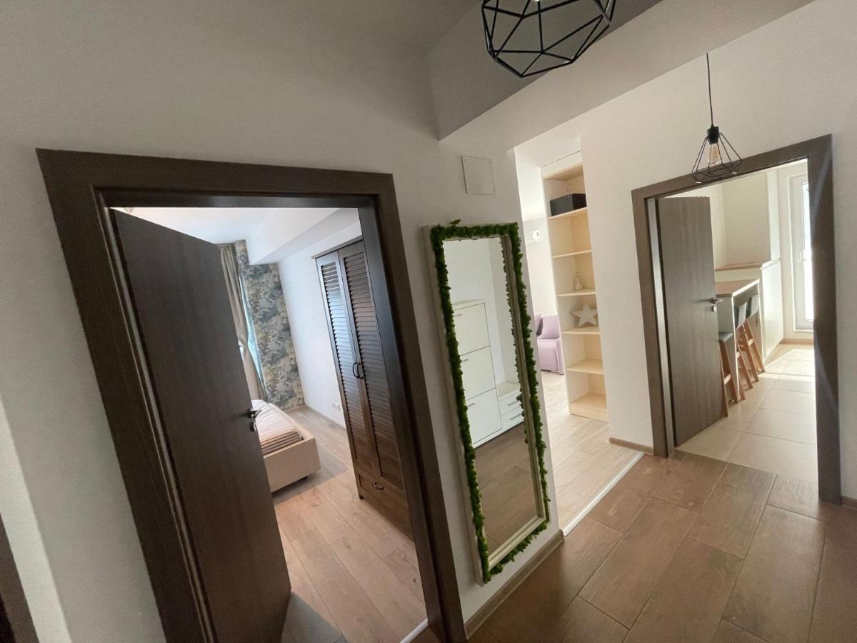 Luxury Central Self Check-in Appartamento Bucarest